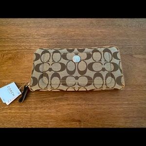 Coach wallet
